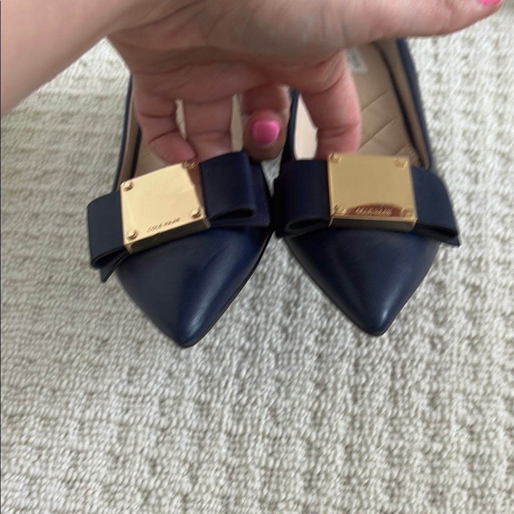 Cole Haan Women's Navy Tally/Tali Pumps with Gold Accents - Picture 4 of 10